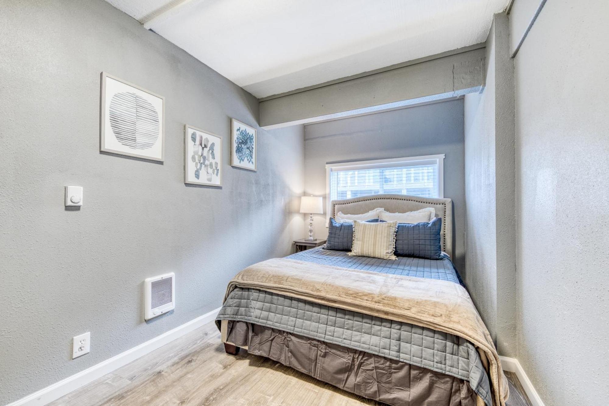 Sea Treasures Inn Rockaway Beach Room photo