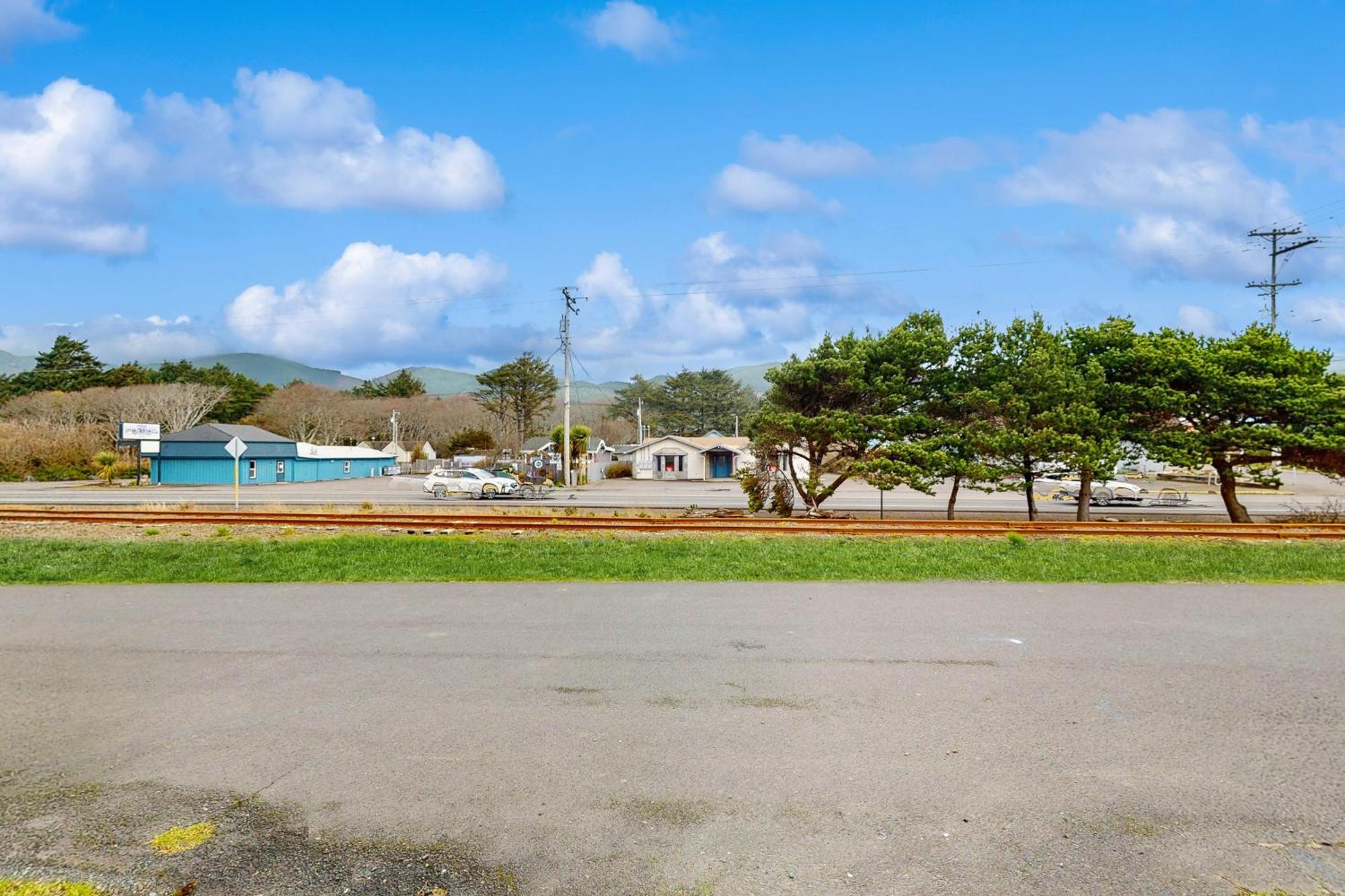 Sea Treasures Inn Rockaway Beach Room photo
