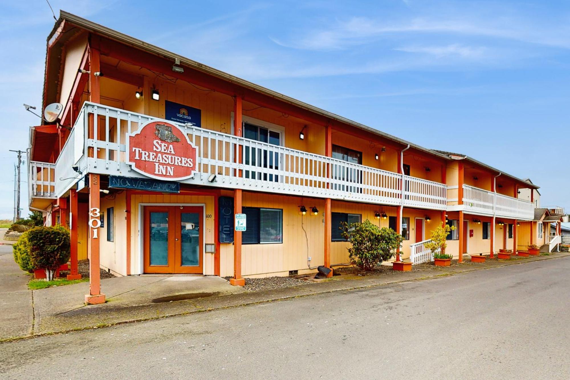 Sea Treasures Inn Rockaway Beach Room photo